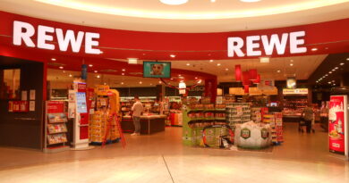 Чобіт із солодощами від REWE