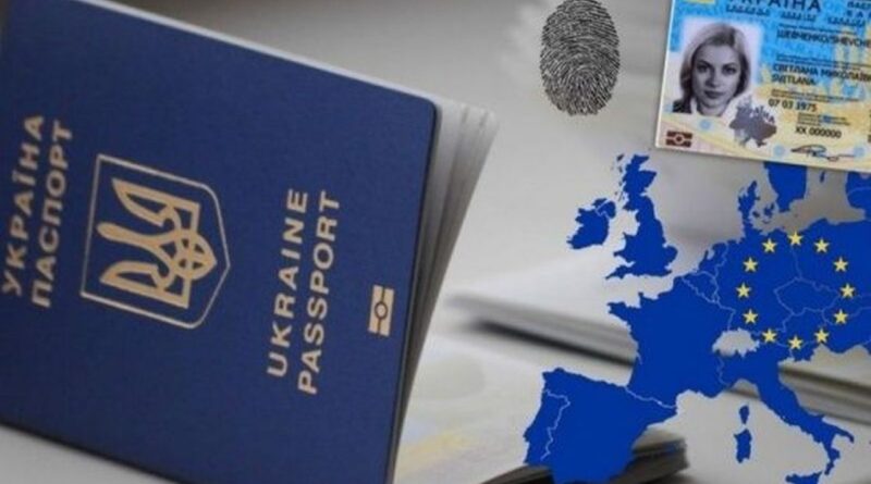 Для українців, які перебувають за кордоном, спрощено процедуру отримання паспорта